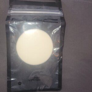 MAC round sponge NWT